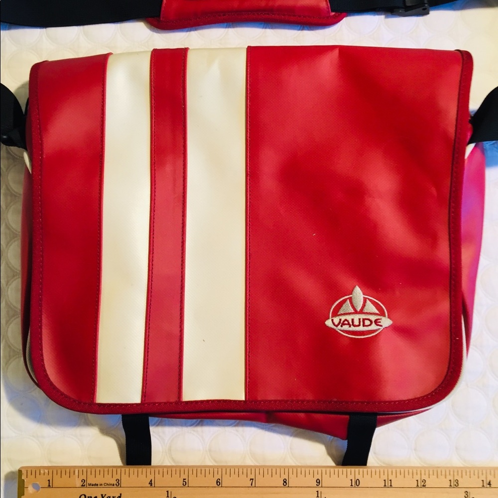 LAST ONE! NEW VAUDE MESSENGER BAG! SAVE! COOL AF!